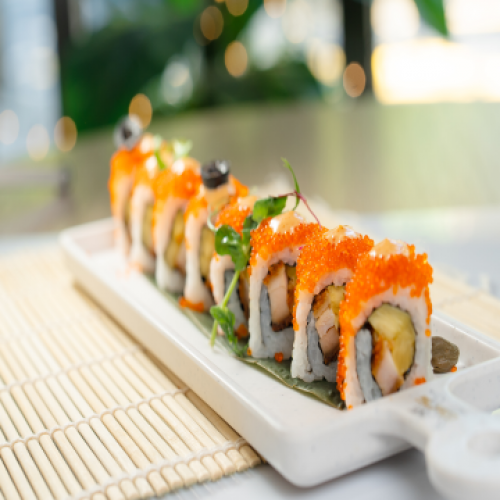 Maki De Pollo Con Piña Y Queso