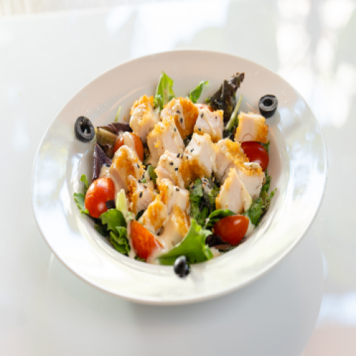 Ensalada De Pollo Rebozado